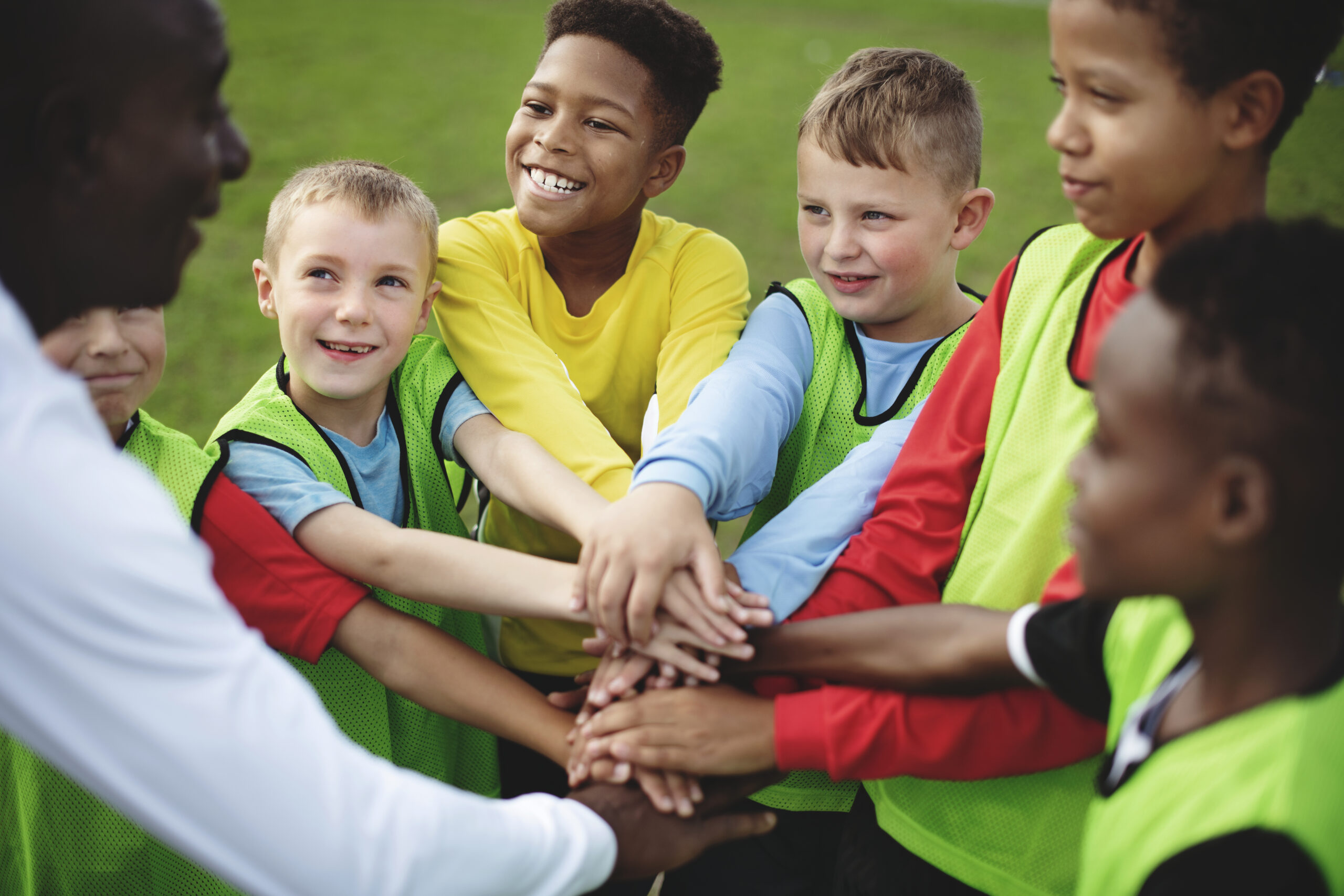 Zero admin, maximum fun: The ultimate guide to sustainable sports club fundraising with fully managed games
